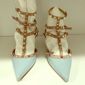 Valentino 2.5” pumps.